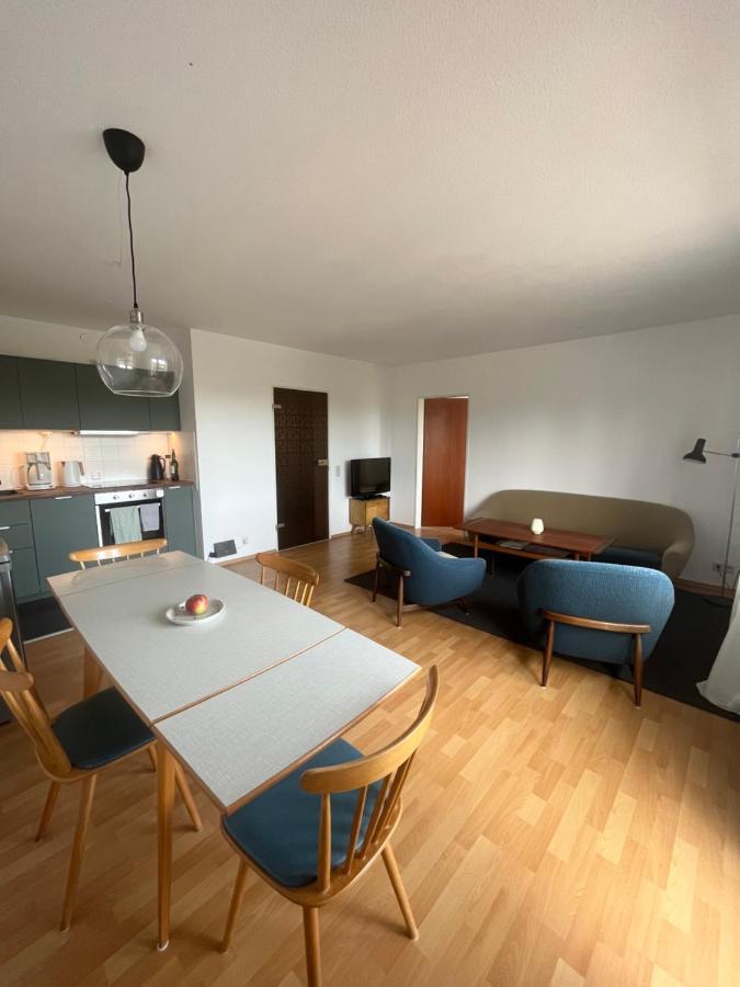 אוברוייטה Helle Wohnung Mit Grossem Balkon מראה חיצוני תמונה